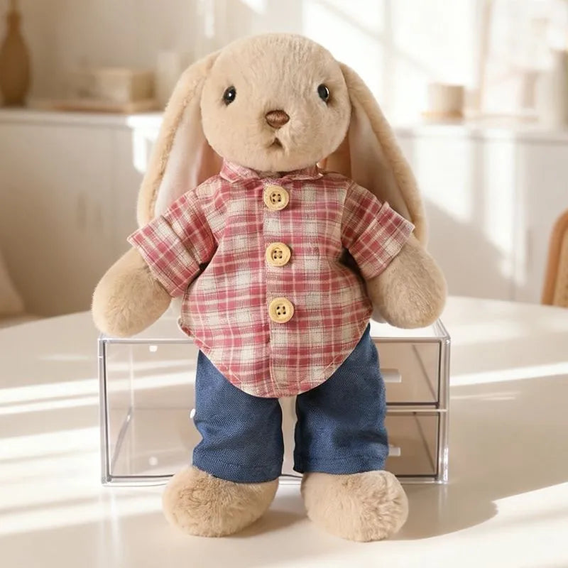 Dressed Rabbit Doll, Six Characters, 30 cm and 45 cm, Ages 6+, close-up of the fabric texture