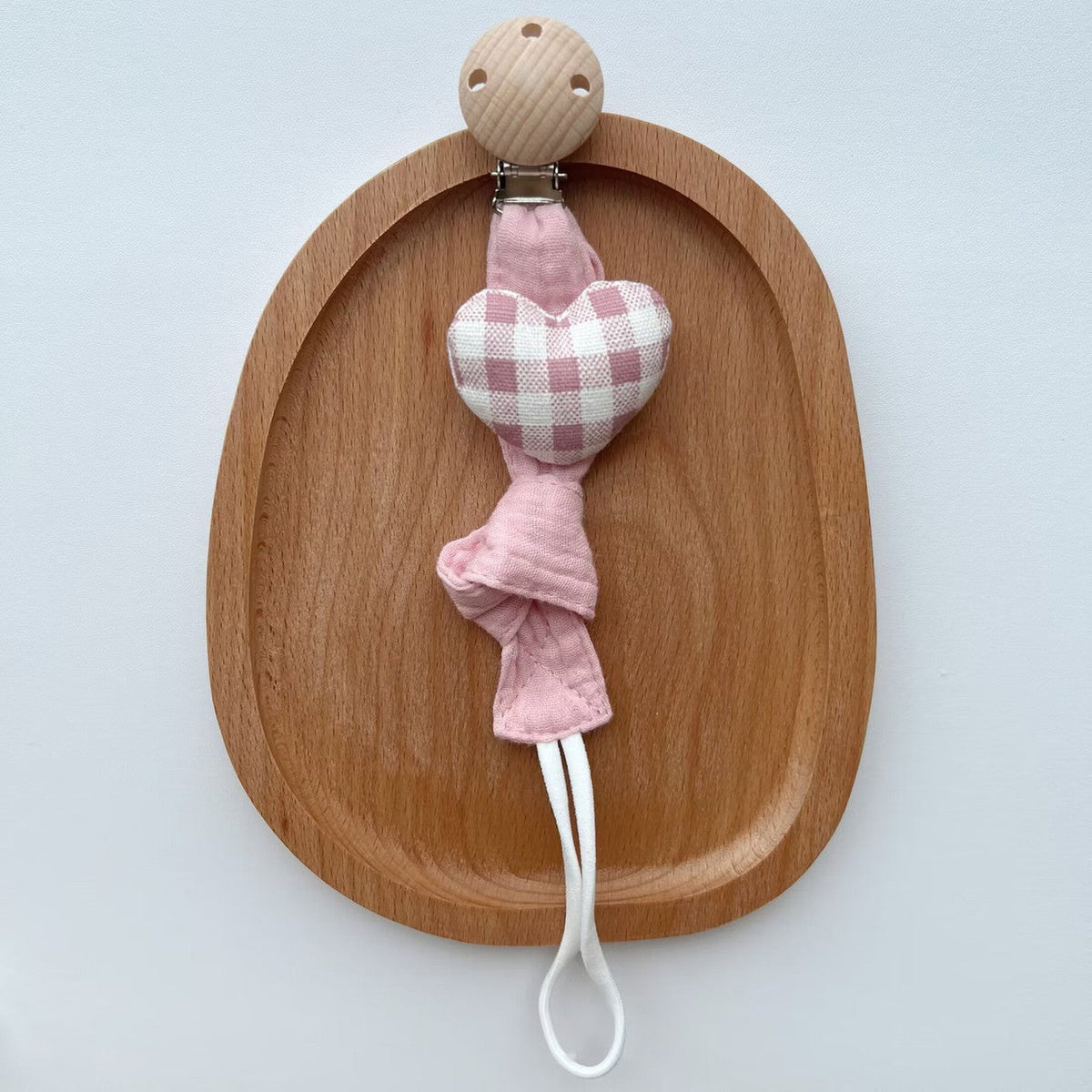 Cotton Dummy Clip, Knitted Soother Holder with Plush Motif & Beech Wood Clip, 27 cm, 8 Designs, detail of the stitching