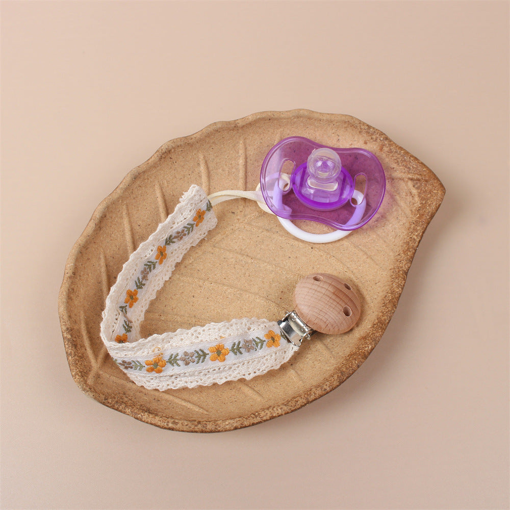 Beech Wood Dummy Clip, Embroidered Soother Holder, detail of the stitching